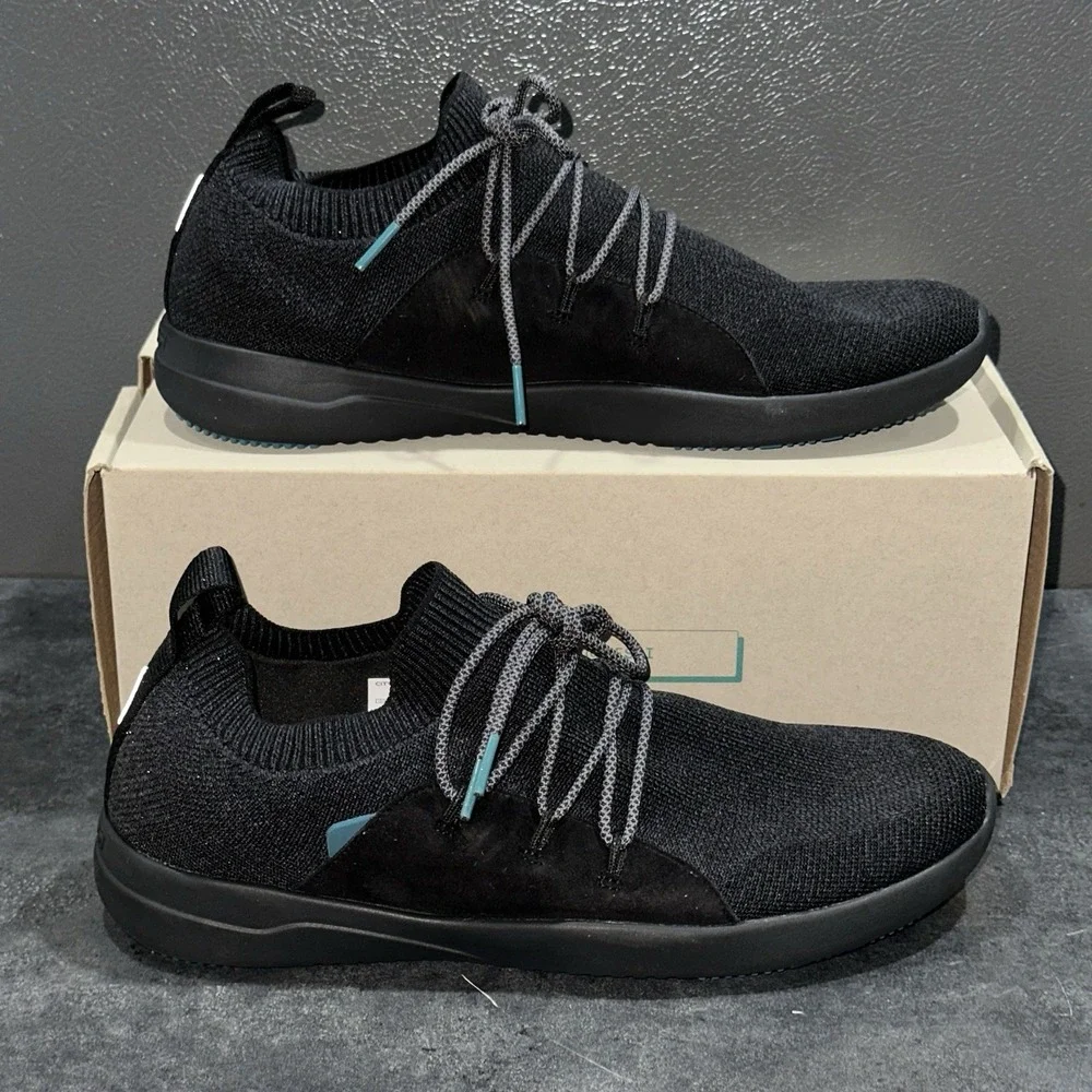 Vessi Everyday Classic Sneaker Women's Size 11 All Black on Black EUC Waterproof
